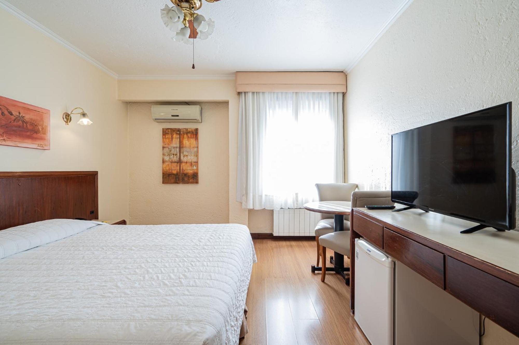 Serrazul Distributed By Intercity Hotel 4*